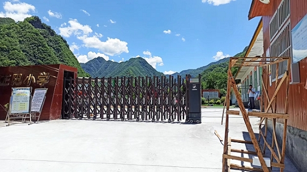 安康市平利县正阳小学电动伸缩门